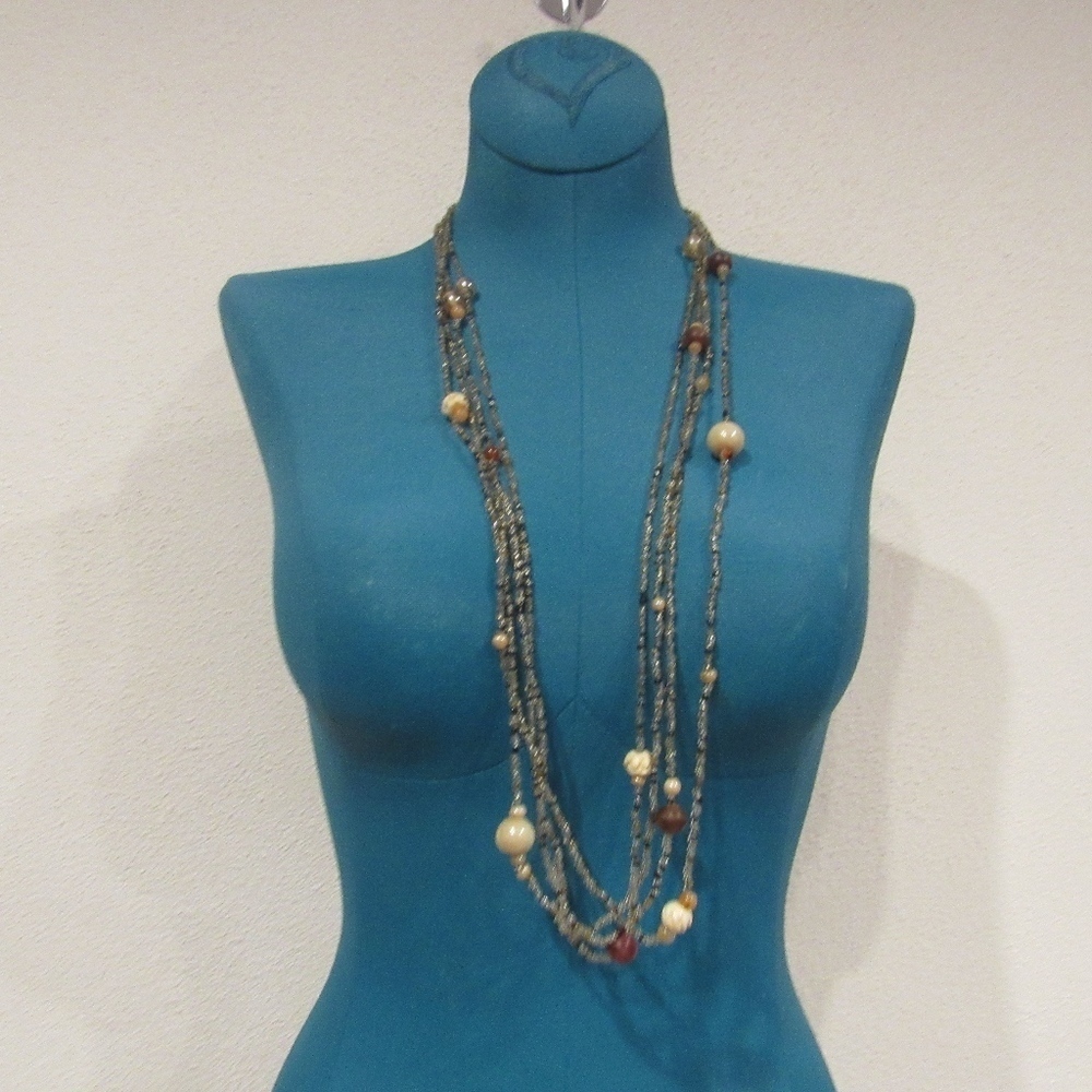 Beaded Necklace EUC - Picture 1 of 2